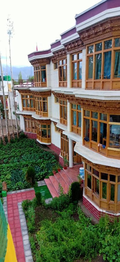 Zee Guest House Leh Exterior photo